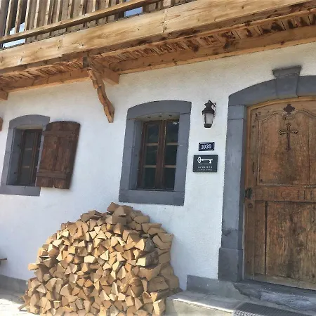 La Maison, Authentic Restored With External Sauna Apartman La Côte d'Arbroz